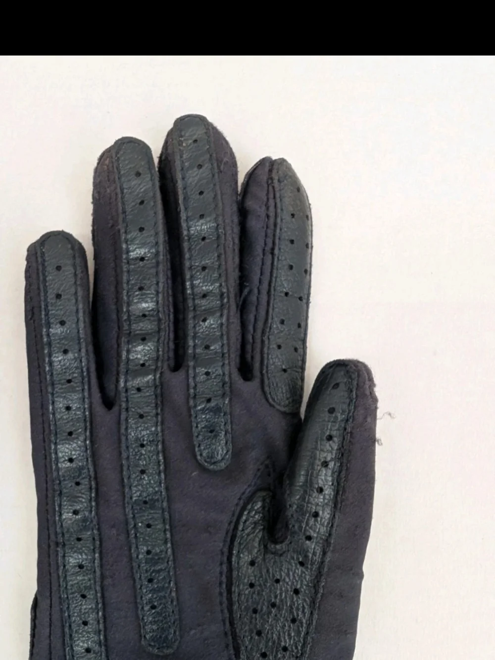 Vintage Isotoner by Aris Women’s Navy Blue Warm-Ups Gloves Fleece Lined One Size